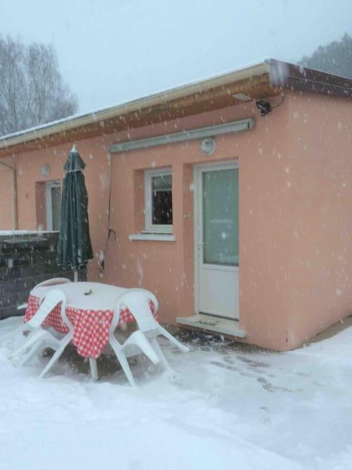 Le Coin Tranquille Au Pied Du Puy De Dome Appartement Pontgibaud Buitenkant foto